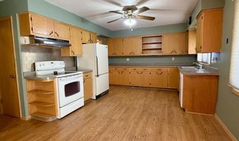 1107 4Th Ave, Ackley, IA 50601