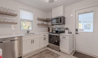 240 W Pacific, Villas, NJ 08251