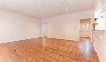 116 Holly Hills Ln, North Kingstown, RI 02874