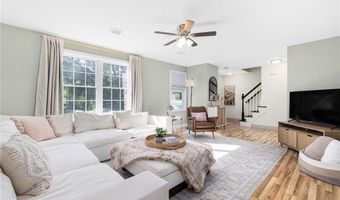 3 Victory Falls Rd, Coventry, RI 02827