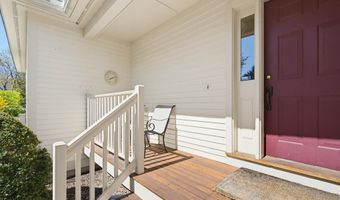 9 Pebble Beach Dr, Bedford, NH 03110