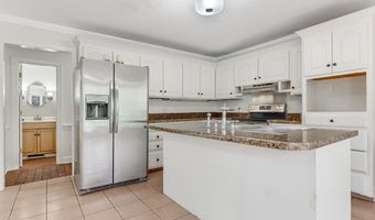 2420 E Alberson Dr, Albany, GA 31721