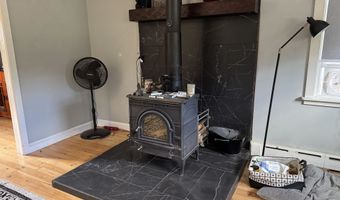 7 Garney Rd, Brookfield, NH 03872