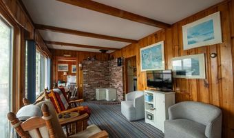 1087 Mayhew Tpke, Bridgewater, NH 03222