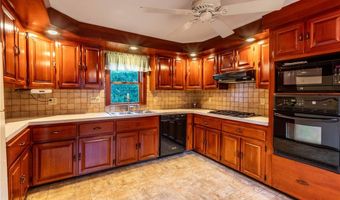 1187 Sandridge Rd, Alden, NY 14004