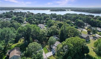 44 Middle St, North Kingstown, RI 02852