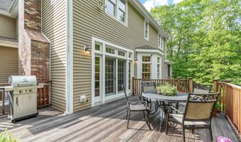 252 Sawyer Rd, Bolton, MA 01740