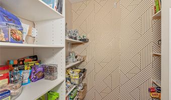 225 Linwood Ln, Aurora, OH 44202