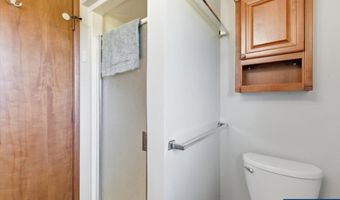2832 Oak Grove Dr NW, Albany, OR 97321