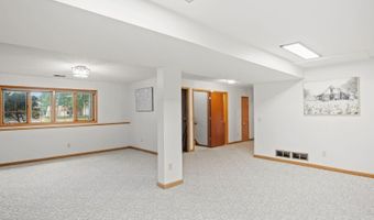 14806 Hallmark Dr, Apple Valley, MN 55124