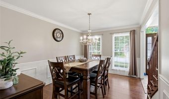 305 Oak Top Ct, Ballwin, MO 63021