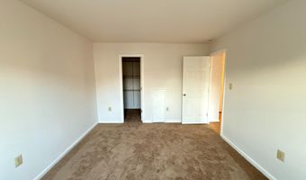 5009 D St SE 303, Washington, DC 20019