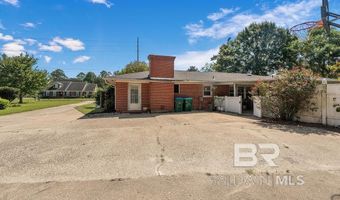 702 S Presley St, Atmore, AL 36502