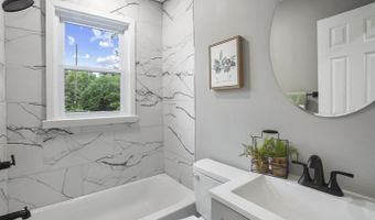 5623 EADS St NE, Washington, DC 20019
