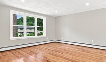 132 Grand View Rd, East Greenwich, RI 02818