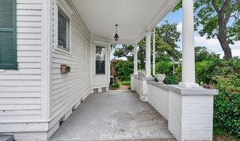 12 Dyal St, Baxley, GA 31513