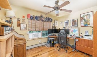 6 Colonial Cir, Alloway, NJ 07418