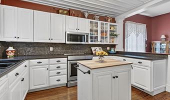 116 E Main St, Abingdon, VA 24210