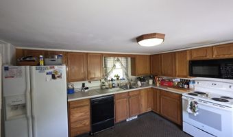 18 Cedar Ln, Belfast, ME 04915