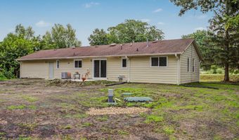 5779 Arrasmith Trl, Ames, IA 50010