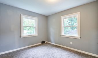 183 Eastholm Ave, Akron, OH 44312