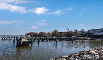 1 KENT Dr, Betterton, MD 21610