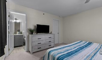 231 Maple Ave 203, Newport, RI 02840