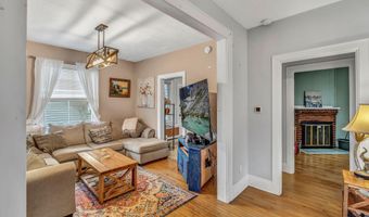 152 Lake St, Auburn, ME 04210