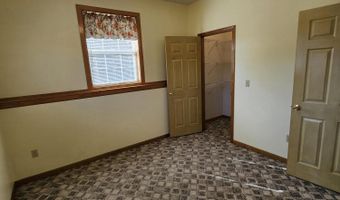 16427 Farm Road 2007, Aurora, MO 65605