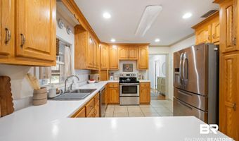 809 Moog Ave, Bay Minette, AL 36507