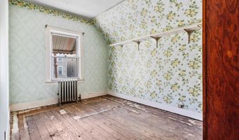 125 W 13TH St, Bayonne, NJ 07002