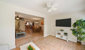 2233 SEMINOLE Rd 7, Atlantic Beach, FL 32233