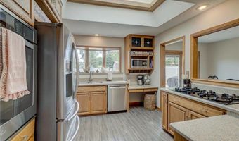 13491 Fairlawn Ct, Apple Valley, MN 55124