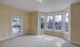 231 E WINNEBAGO St, Appleton, WI 54911