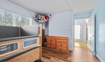923 Stave Oak Dr, Beech Grove, IN 46107