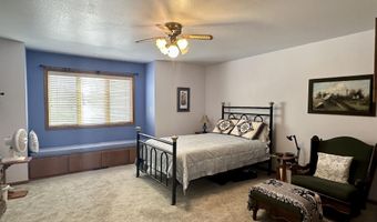 203 Emerald Meadows Dr, Arnolds Park, IA 51331