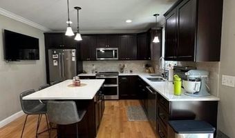 270 Station St, Coventry, RI 02816