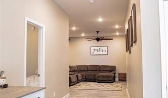 2100 Longview Dr, Arnold, MO 63010