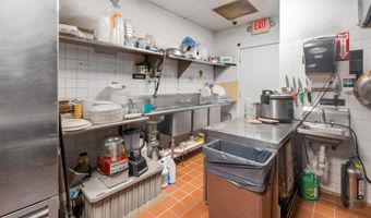 827 KENNEDY St NW, Washington, DC 20011