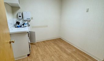 160 Wolcott St, Bristol, CT 06010