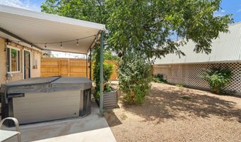 903 Manzano St NE, Albuquerque, NM 87110