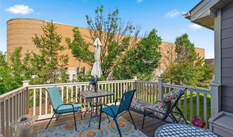 519 Triton Way Dr, Ballwin, MO 63011