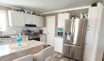 858 S Robert Ave, Avon Park, FL 33825