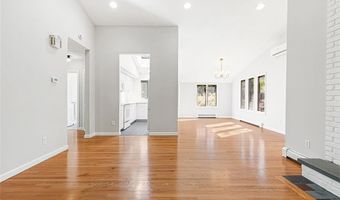 31 Stanchion Ave, Jamestown, RI 02835