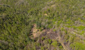 22 Still Hand Ln, Beattyville, KY 41311