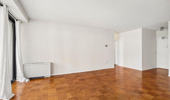 4141 N HENDERSON Rd #904, Arlington, VA 22203
