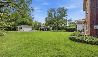 916 Audubon Pkwy, Audubon Park, KY 40213