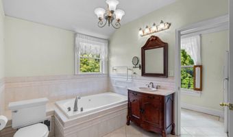 100 N ROLLING Rd, Baltimore, MD 21228
