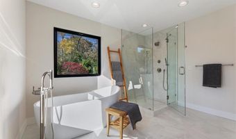 7577 138th St W, Apple Valley, MN 55124