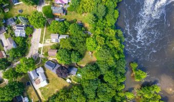 225 Bond St, Allegan, MI 49010